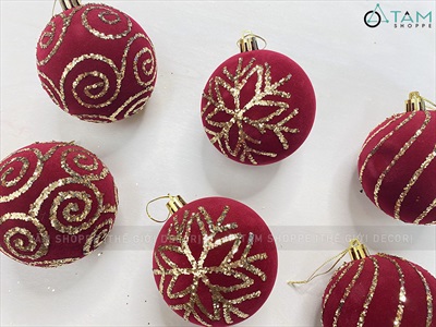 Hộp 06 Trái châu Noel phun nhung Đỏ kim tuyến Vàng ĐK 8cm [Nhiều kiểu - Sang Xịn] TRAICHAU-43